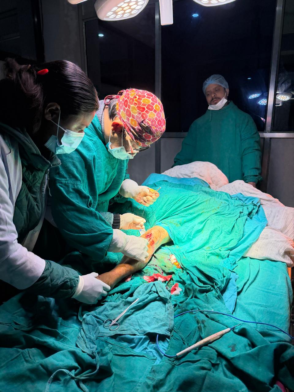 हड्डी/जोर्नी शल्यक्रियामा विशेषज्ञ सेवा